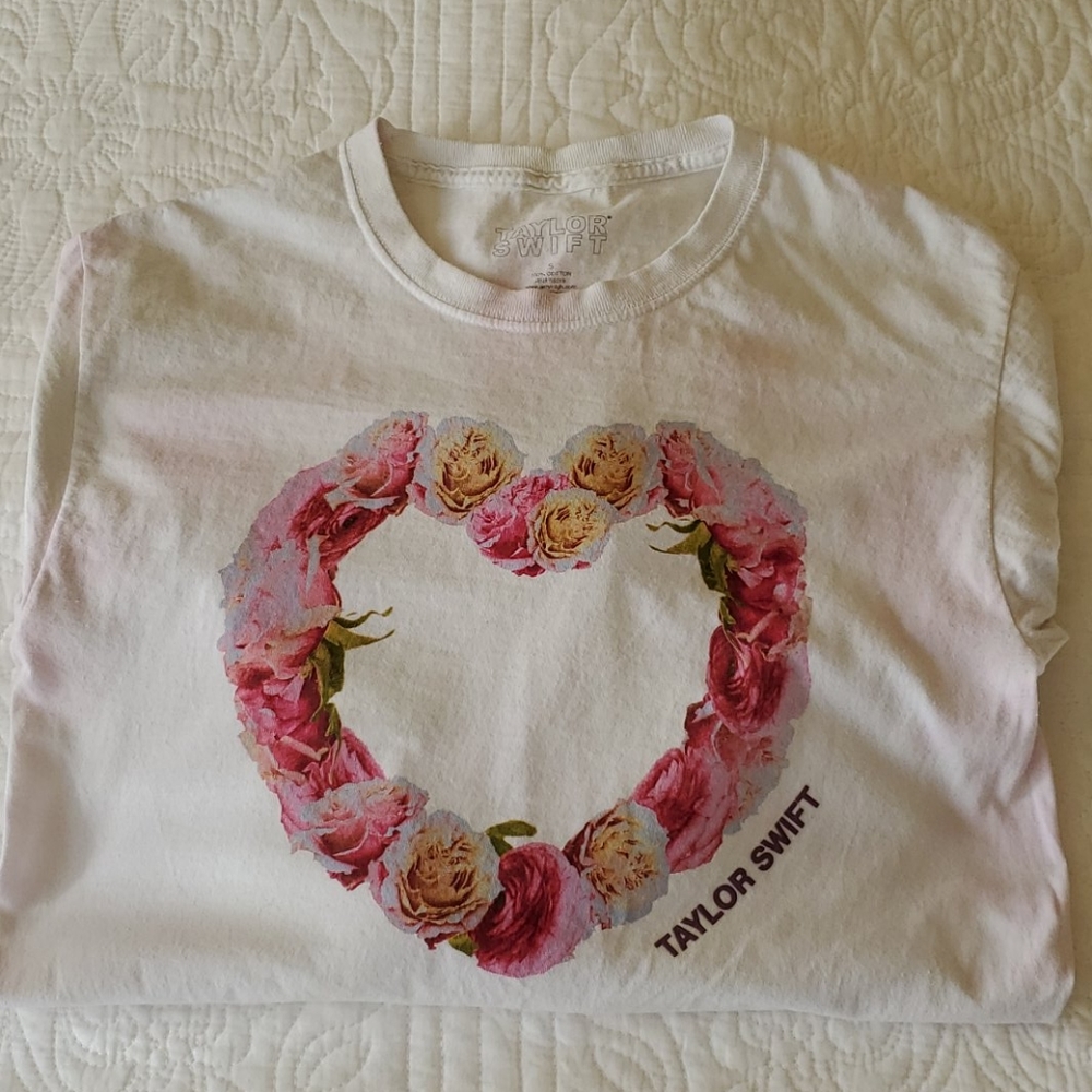 Taylor Swift Flower Heart Longsleeve Shirt - Lover